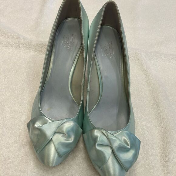 Blue Satin Heels with Iridescent Finish - Picture 1 of 6